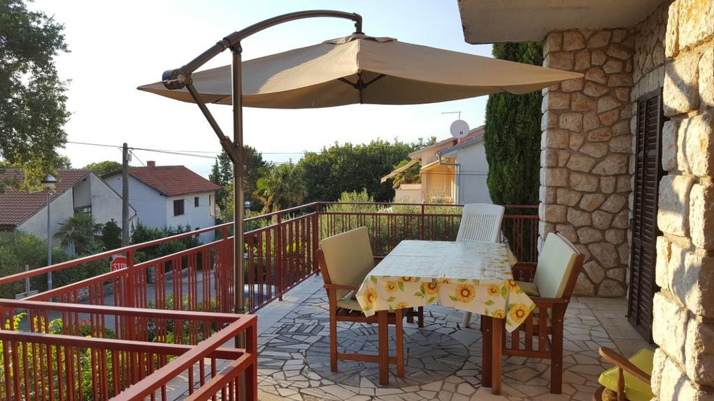 Apartmani Sofia Njivice Exterior foto